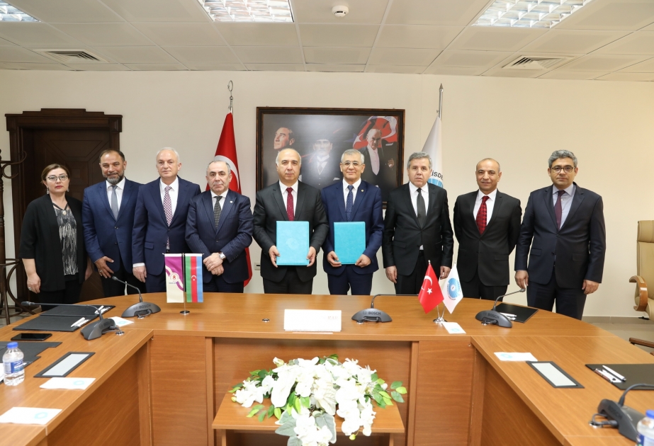 Xəzər və Niğde Ömer Halisdemir universitetləri arasında anlaşma protokolu imzalanıb
