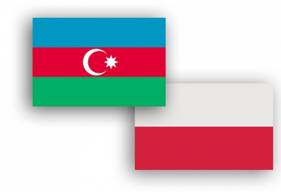 Té azerbaiyano se abre paso para llegar a Polonia