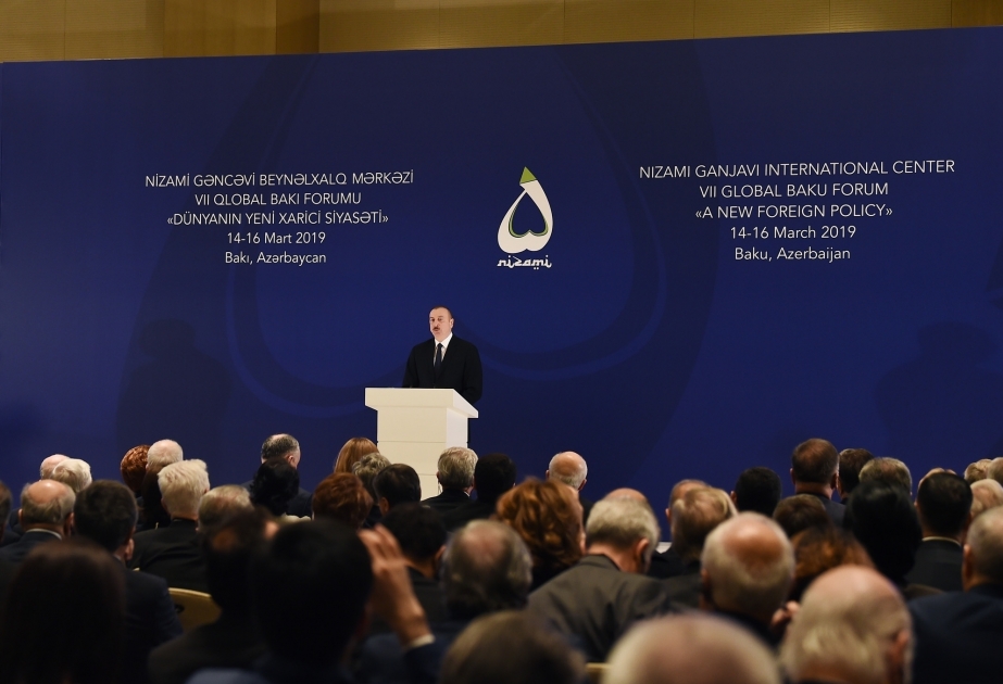 VII Foro Global de Bakú se ha arrancado  Ilham Aliyev asiste a la apertura del Foro