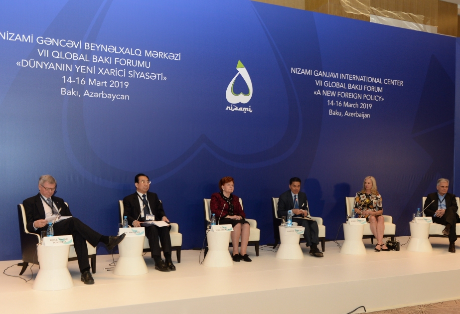 VII. Globales Bakuer Forum setzt seine Arbeit mit Panelsitzungen fort