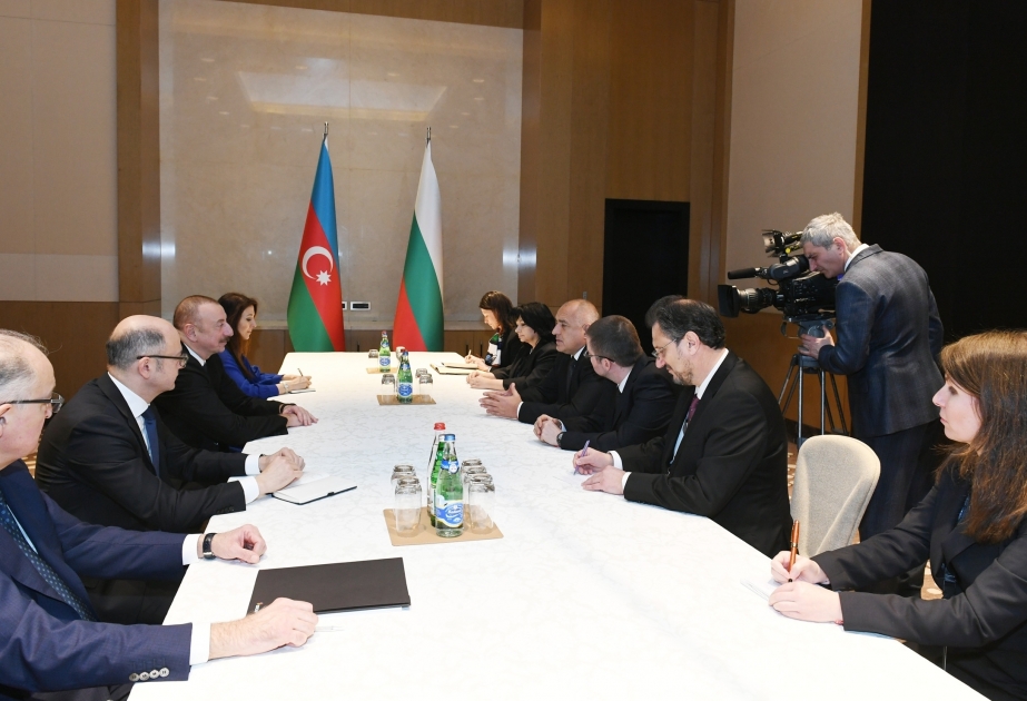 الرئيس الاذربيجاني يلتقي رئيس الوزراء البلغاري