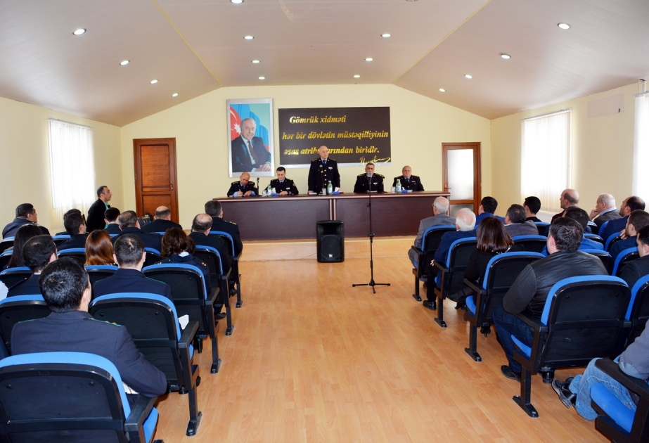 Sahibkarlar gömrük sahəsində aparılan islahatlar barədə məlumatlandırılıb
