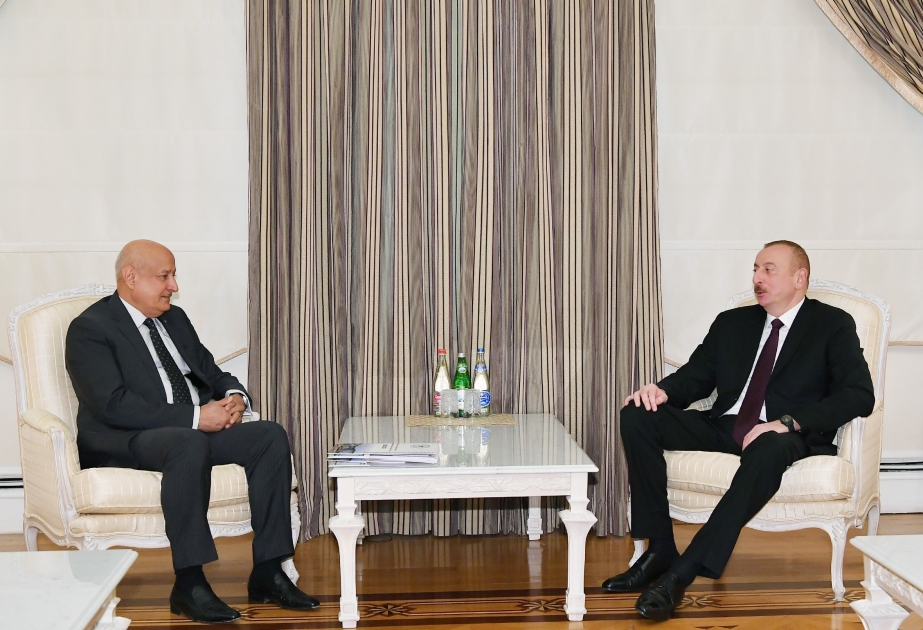 Präsident von Aserbaidschan Ilham Aliyev empfängt ISESCO-Generaldirektor VIDEO