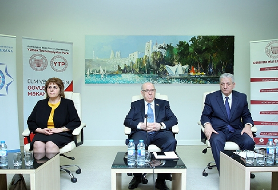 “Elm həftə”sində bir çox aktual elmi problemlərə həsr olunmuş məruzələr dinlənilib