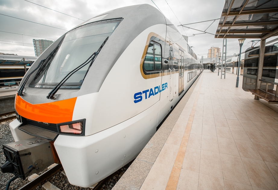 20 марта будет курсировать дополнительный скоростной поезд Баку-Гянджа