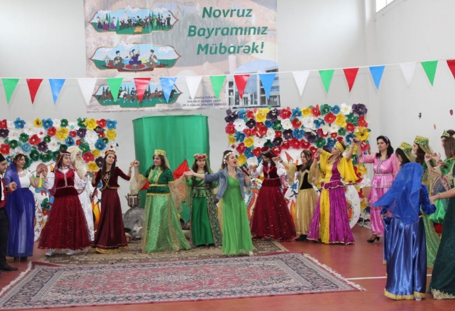 İnternat məktəbində Novruz şənliyi