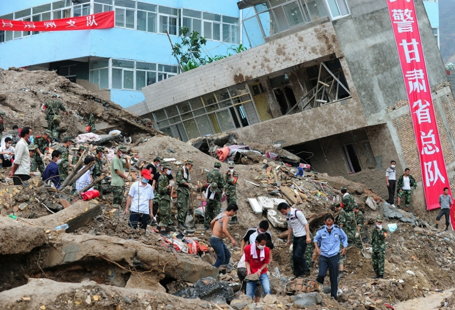 Количество погибших в результате обрушения зданий из-за оползня на севере Китая возросло до 7