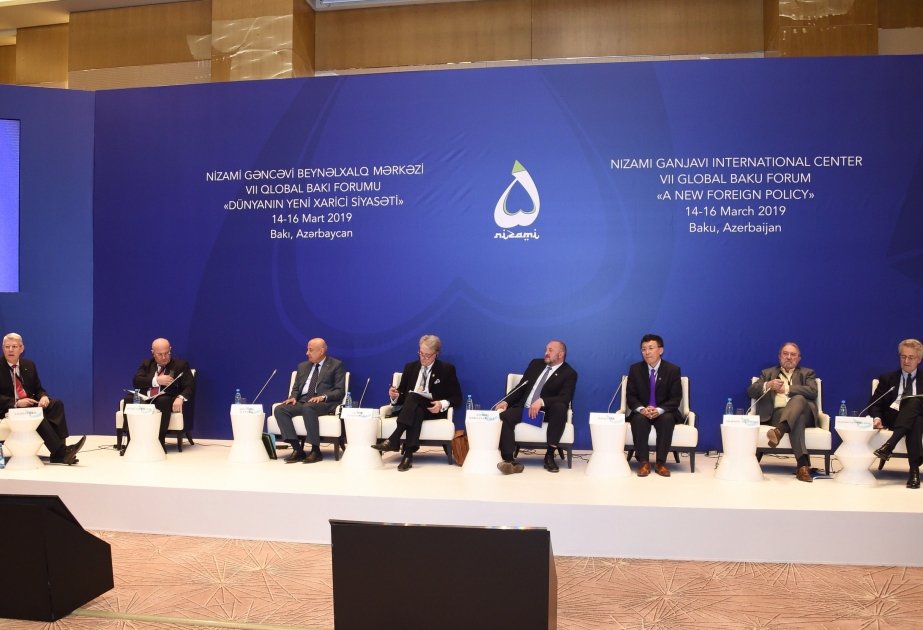 Forumun sonuncu panel iclası “Müttəfiqlərin gələcəyi və onların arxasındakı motivasiya” mövzusunda olub