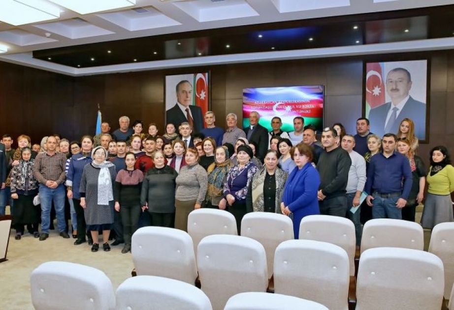 Azərbaycan vətəndaşlığına qəbul edilmiş şəxslərin andiçmə mərasimi olub