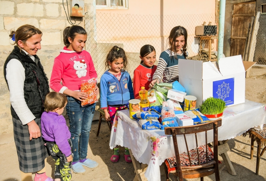 Heydar Aliyev Foundation distributes holiday gifts to low-income families