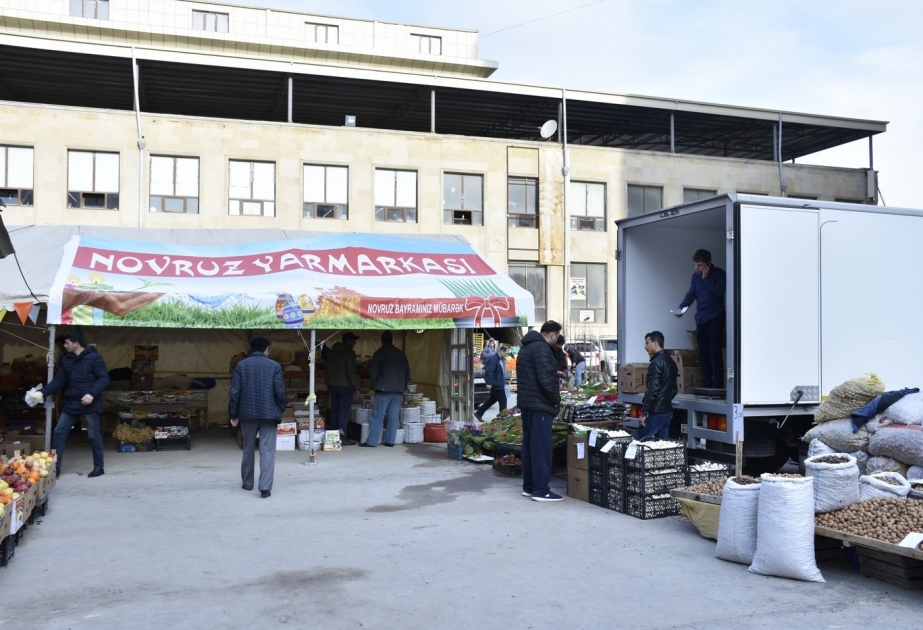 Abşeron rayonunda təşkil olunan Novruz yarmarkası alıcıların ürəyincədir