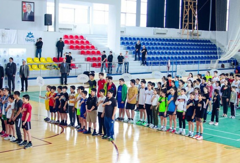Lado Mehdiyevin xatirəsinə həsr olunmuş badminton turnirinə start verilib