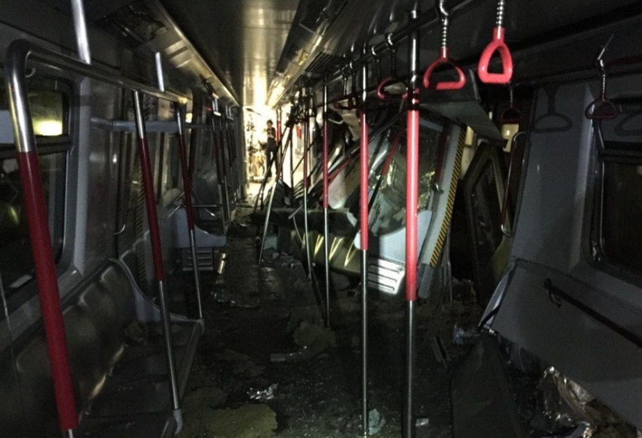 Honkonq metrosunda qatarlar toqquşub