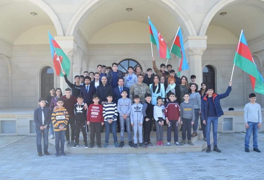 Mədəniyyət və İncəsənət Universitetinin kollektivi Novruz bayramını Cocuq Mərcanlıda əsgərlərimizlə birgə keçirib