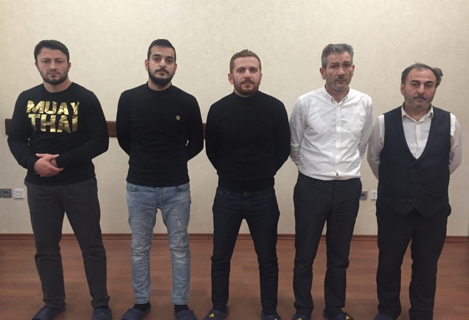 İnvestisiya şirkəti adı altında vətəndaşların pulunu mənimsəyən mütəşəkkil dəstənin üzvləri ifşa edilib VİDEO
