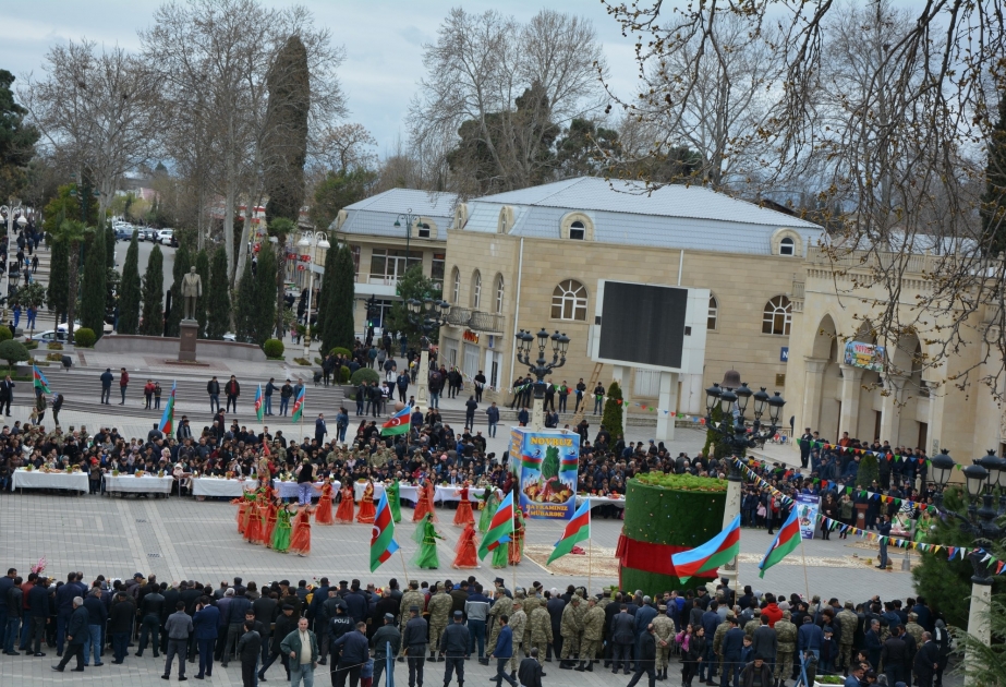 Tərtər şəhərinin mərkəzi meydanında ümumrayon bayram şənliyi keçirilib