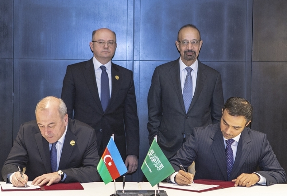 Azerbaijan`s Energy Ministry, Saudi ACWA Power sign MoU