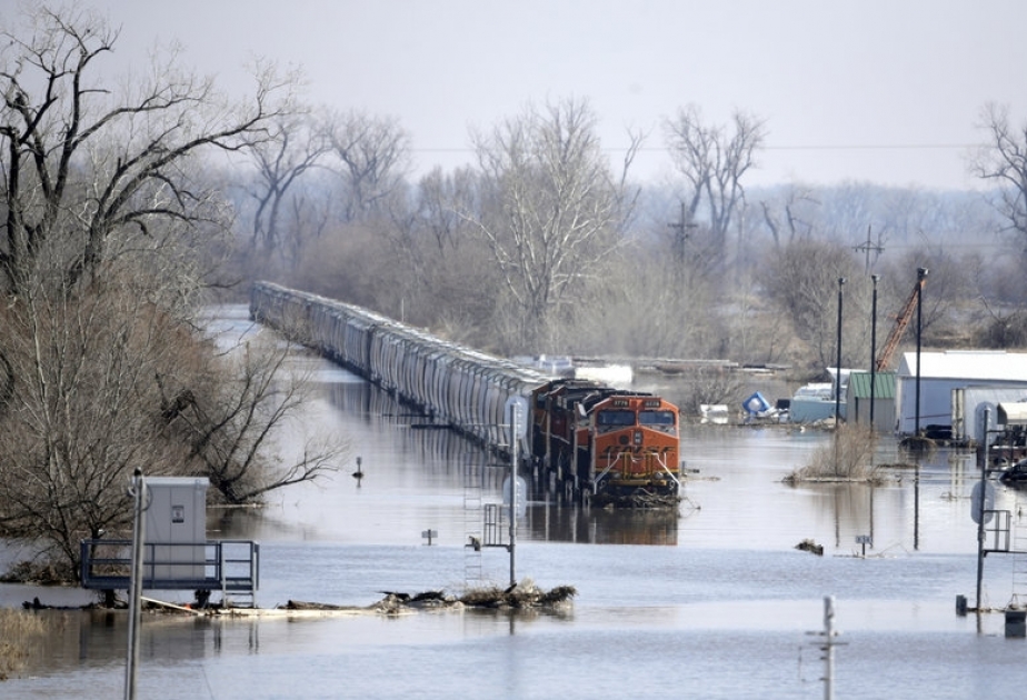 В результате наводнения в трех штатах Среднего Запада объявлено чрезвычайное положение