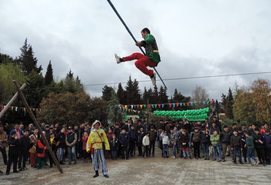 Ağsuda Novruz şənliyi