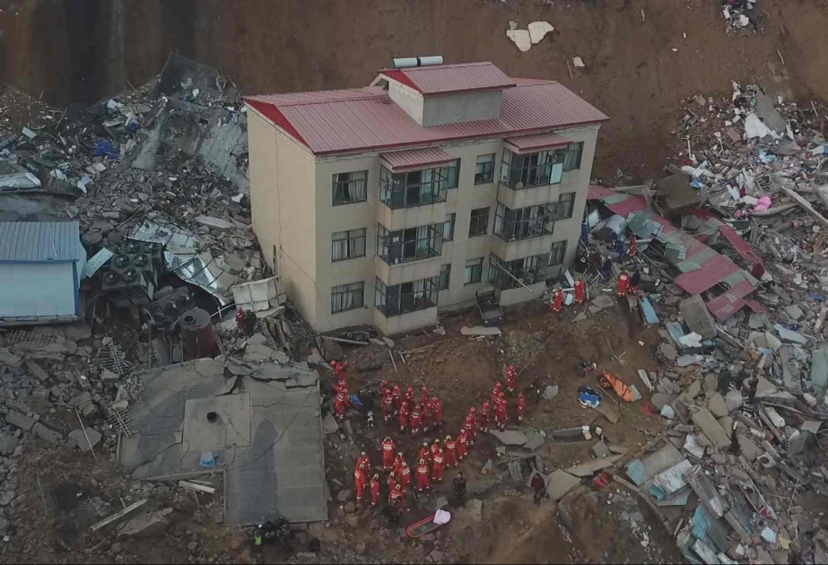 Çində yaşayış binalarının çökməsi nəticəsində ölənlərin sayı 15-ə çatıb