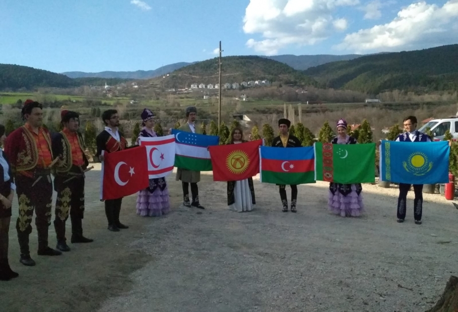 Türkiyənin Bolu şəhərində Koroğlunun nəhəng abidəsinin açılışı olub VİDEO