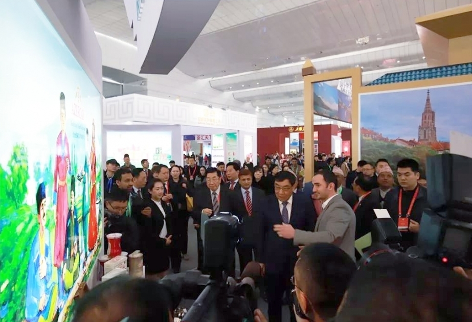Los productos azerbaiyanos se presentan en la exposición internacional en China