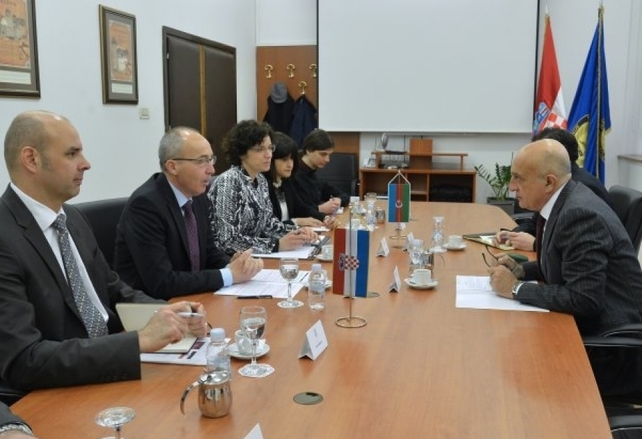 Aserbaidschan und Kroatien diskutieren Zusammenarbeit im Verteidigungsbereich