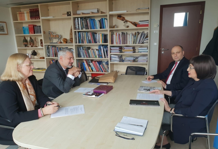 Ernesto Ottone Ramírez: Aserbaidschan fördert UNESCO –Werte