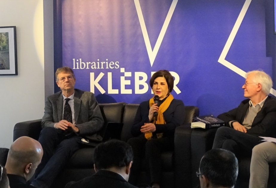 Strasburqda “Azərbaycan Ədəbiyyatı Antologiyası” kitabının təqdimatı olub