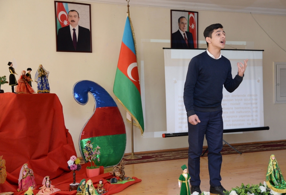 Məktəblilər arasında şeir müsabiqəsinin şəhər mərhələsinin qalibləri müəyyənləşib