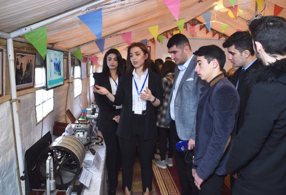 “Elm günü”nə həsr olunmuş "Açıq qapı" günü keçirilib