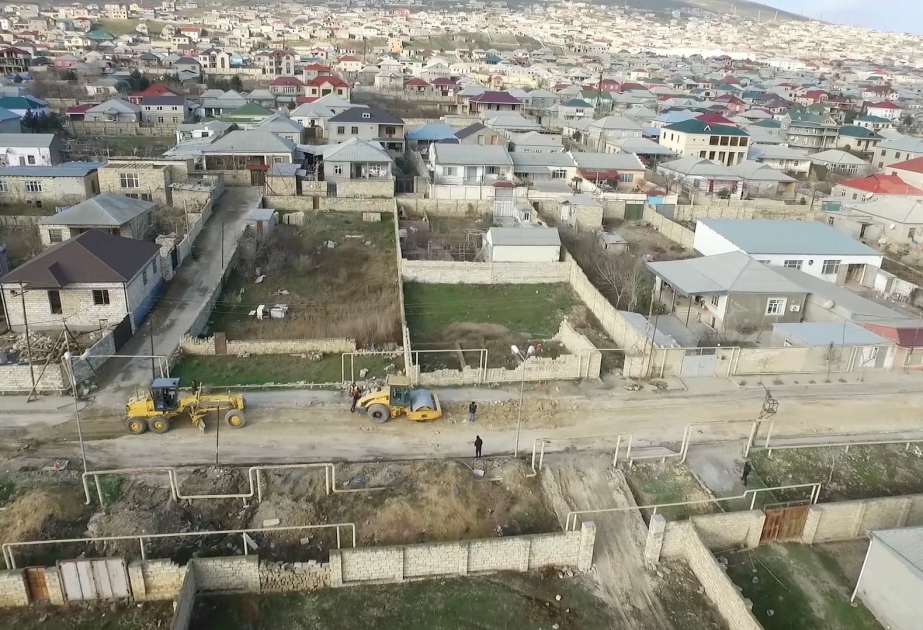 Binəqədidə uzunluğu 12 kilometrdən çox olan yol və küçə təmir edilir