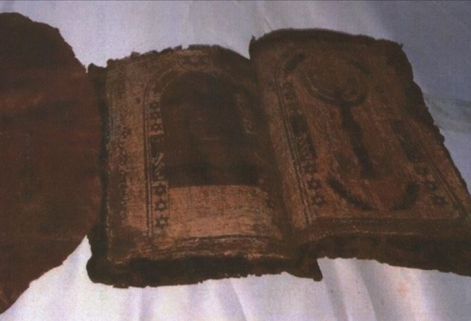 Türkiyədə 1300 il yaşı olan Tövrat nüsxəsi müsadirə olunub