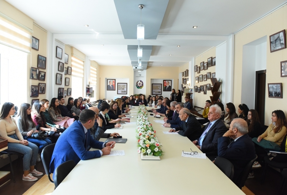 Azərbaycan Dillər Universitetində “Elm günü” qeyd olunub