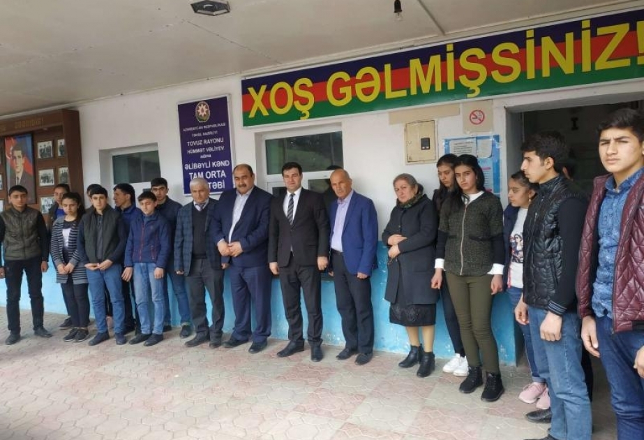 DİM-in əməkdaşları Tovuzun Əlibəyli kənd məktəbinin şagird və müəllimləri ilə görüşüblər