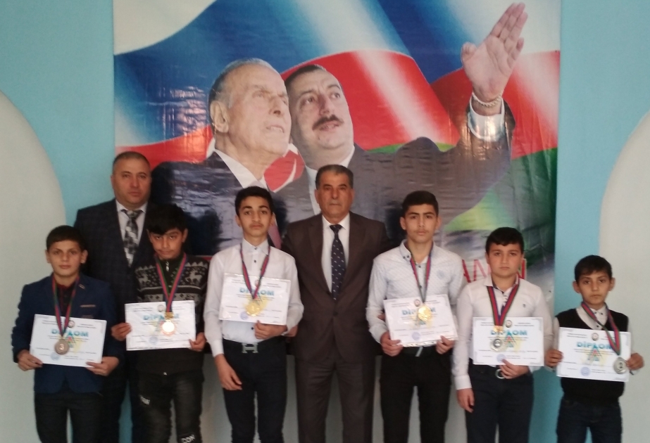 Astaralı boksçular Lənkəranda keçirilən açıq rayon birinciliyində altı medal qazanıblar