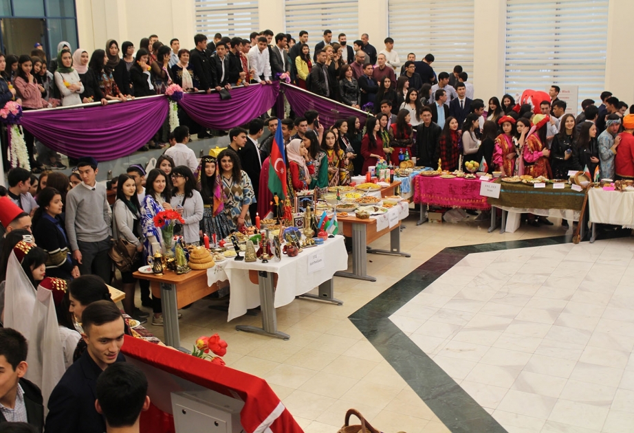 Daşkənddəki Novruz festivalına Heydər Əliyev adına Azərbaycan Mədəniyyət Mərkəzi də qatılıb