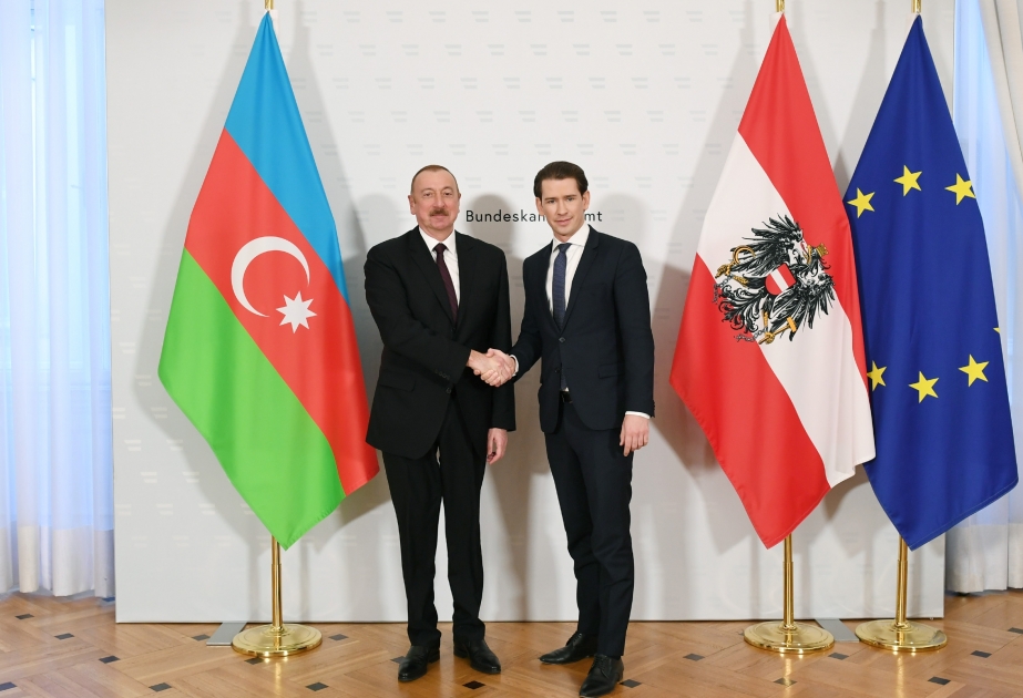 Azərbaycan Prezidenti İlham Əliyev Vyanada Avstriyanın Federal Kansleri Sebastian Kurts ilə görüşüb YENİLƏNİB VİDEO