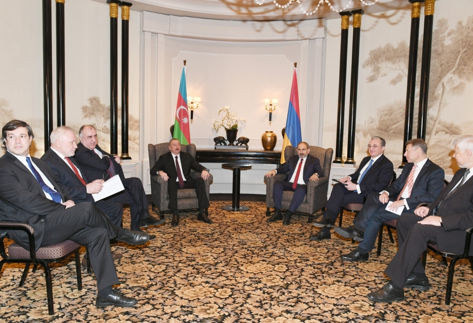 Berg-Karabach-Konflikt: Aserbaidschans Präsident und Armeniens Premierminister verhandeln weiter in Wien