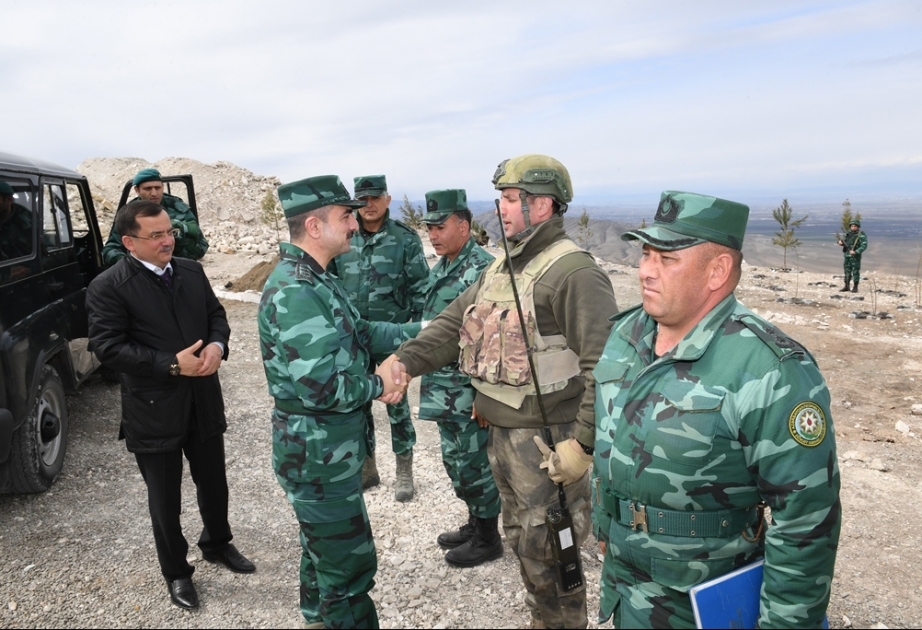 DSX rəisi Ermənistanla dövlət sərhədində yerləşən sərhəd döyüş məntəqələrinin xidməti-döyüş fəaliyyətini yoxlayıb