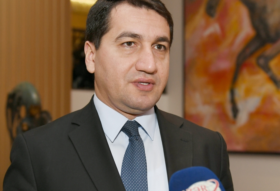 Hikmat Hadziyev: Las negociaciones entre Ilham Aliyev y Nikol Pashinyan se han celebrado en un clima constructivo