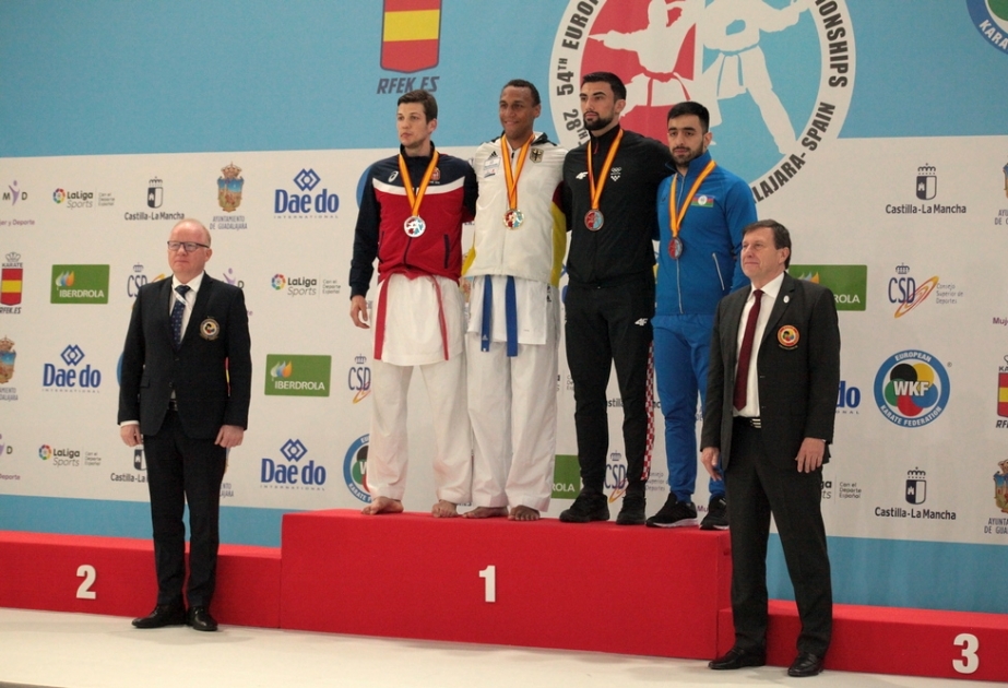 Azərbaycan karateçiləri Avropa çempionatında gümüş və bürünc medal qazanıblar