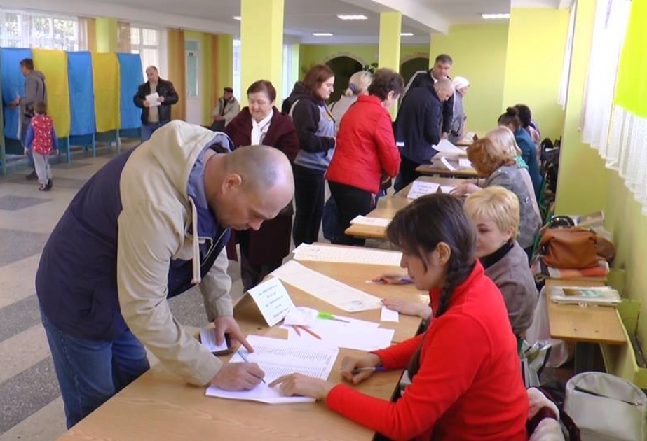 Ukraynada prezident seçkilərində səsvermənin ilk 7 saatı ərzində seçici fəallığı 43,75 faiz olub