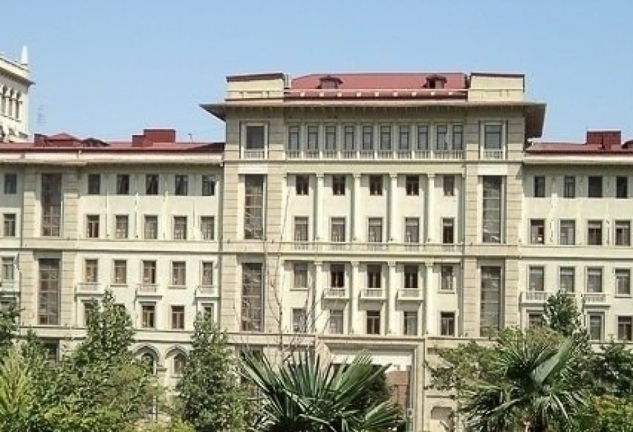 阿塞拜疆总理下达关于设立购物中心火灾事故委员会的命令
