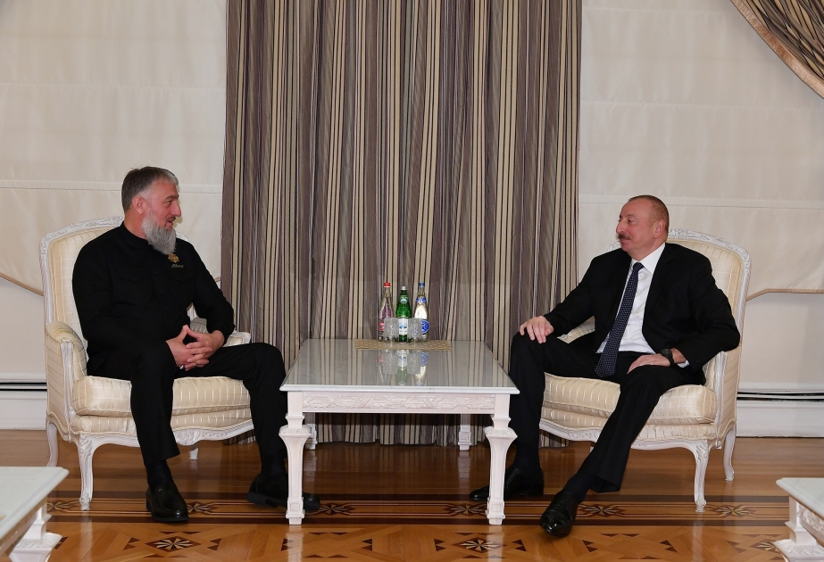 Ilham Aliyev recibe a Adam Delimjanov