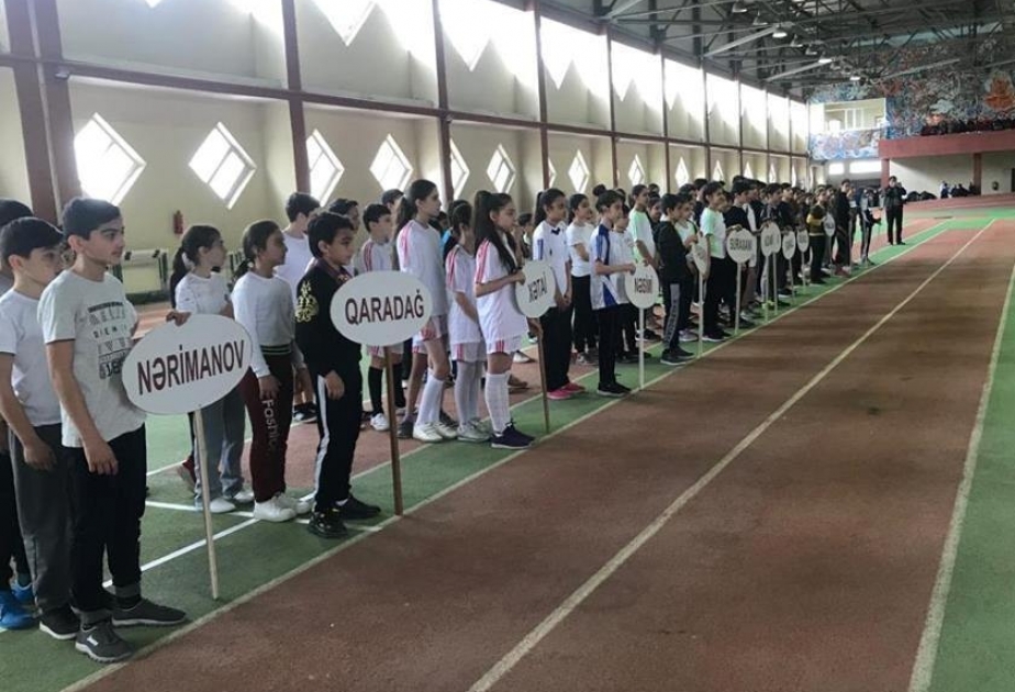 Məktəblilər arasında atletika üzrə Bakı şəhər zona yarışı keçirilib
