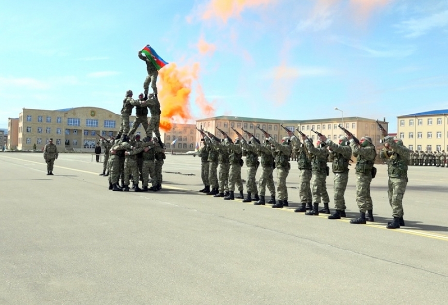 Əlahiddə Ümumqoşun Orduda gənc əsgərlərin ixtisas hazırlığı kurslarının buraxılış mərasimi keçirilib