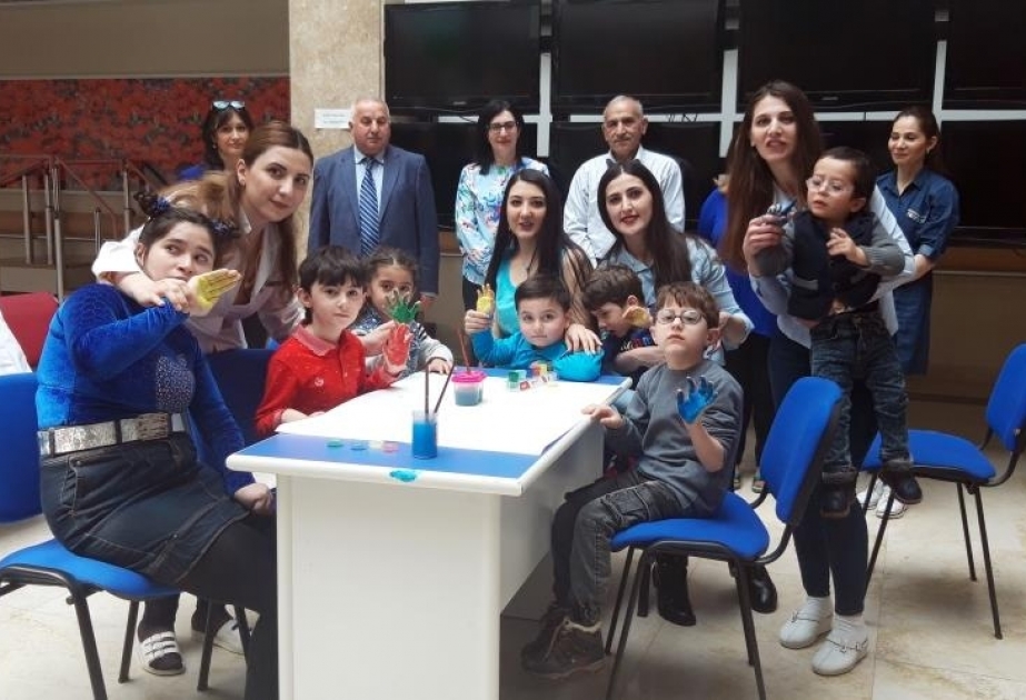 Autizm sindromlu uşaqlar xüsusi reabilitasiya prosesinə cəlb olunurlar