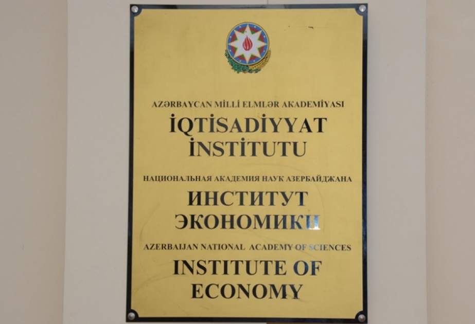 Monteneqro Elmlər və İncəsənət Akademiyasının prezidenti İqtisadiyyat İnstitutunda olub