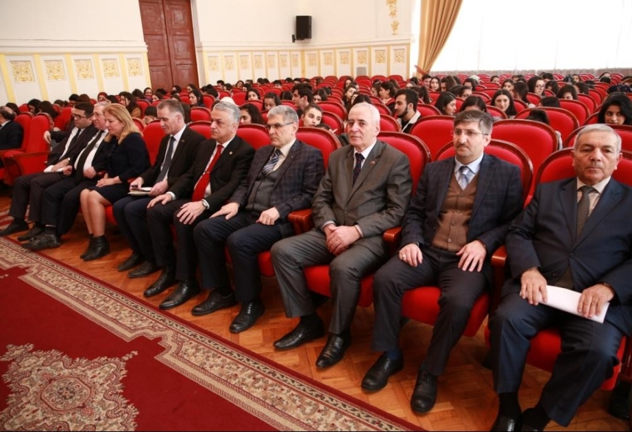 Pedaqoji Universitetdə Aprel döyüşlərinin 3 illiyi qeyd edilib